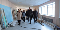 Василий Орлов поручил ускорить капремонт школы № 2 в Серышеве и обновить стадион - gtrkamur.ru - ГТРК Амур