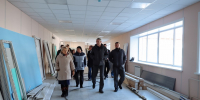 Василий Орлов поручил ускорить ремонт школы в поселке Серышево - ИА Порт Амур