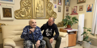 Григорий Семенович Симак вместе с внуком / Фото: amic.ru - ИА Амител