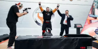 Омский силач установил мировой рекорд на форуме в Красноярске - Om1.Ru