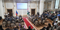 Губернатор Андрей Травников поздравил дорожников и транспортников региона с профессиональными праздниками - Правительство Новосибирской области