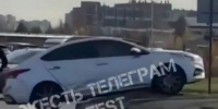 В Туле на набережной Дрейера в результате ДТП одна машина улетела на бордюр - ИА Тульские новости