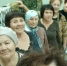 «Серебряные» волонтеры районного клуба «Здесь и сейчас»  плетут маскировочные сети - Ермекеевский район