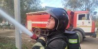 В Астрахани тушат крупный пожар на Оленегорской - Punkt-a.info