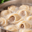 Пельмени лопаются в кипятке и выпускают весь сок: какую ошибку совершают ещё до того, как достать шумовку - ProKazan.Ru
