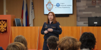 Сотрудники Управлении вневедомственной охраны по городу Мурманску пригласили на «День открытых дверей» мурманских старшеклассников - Росгвардия
