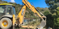 Самовольные постройки в Алуште ликвидировали под контролем приставов - Комсомольская правда