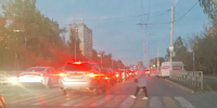 Гигантская пробка образовалась на одной из самых оживленных улиц Волгодонска - Bloknot-Volgodonsk.Ru