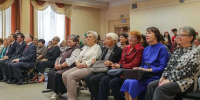 Мэр Воронежа Сергей Петрин поздравил с 50-летием коллектив лицея №5 - Обозреватель.Врн