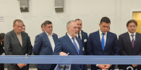 Дрозденко и Алиханов осмотрели завод «КСК Тормозные системы» - ЛенТВ24