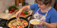 Лаваш режу соломкой и заливаю яйцом: через 10 минут — румяная вкуснятина на завтрак, домашние просят добавки - Pro Город Ухта