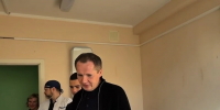 Экс-губернатор Белгородской области навестил в Москве детей, пострадавших от обстрелов ВСУ - Комсомольская Правда