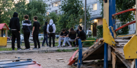 Детскую площадку разгромили, жителей лишили тишины: в Новороссийске ищут юных хулиганов - Газета Новороссийский рабочий
