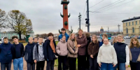 Сясьстройские школьники устроили исторический день в Петербурге - SyasNews.Ru