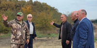 Глава Теучежского района Адам Удычак продолжает рабочие объезды и осмотр строящихся объектов. - ИА Республика