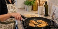 Перед жаркой рыбы отправляю в сковороду один продукт: запах не въедается в шторы — старый бабушкин секрет - Prochepetsk.ru