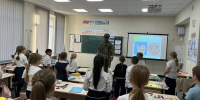 Участник СВО неожиданно пришёл на урок к сыну в Сакмарском районе - Газета Оренбуржье
