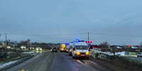 Восемь человек госпитализировали после ДТП с рейсовым автобусом под Новосибирском - Сиб.фм