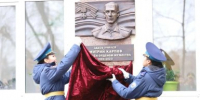 В центре Иркутска начали монтировать 34-метровую новогоднюю ёлку - IrkutskMedia.Ru
