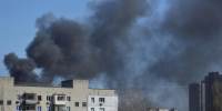 Обломки беспилотника сожгли шесть машин во дворе на Бунина - LipetskNews.Ru