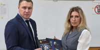 В Белокурихе состоялась презентация обновленного издания книги «Искра» радирует». - Город Белокуриха