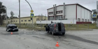 Два человека пострадали при столкновении автомобилей на перекрестке в Сургуте - СургутИнформТВ