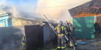 Во Владимире на улице Фурманова загорелись два жилых дома - Комсомольская правда