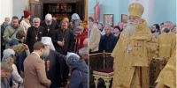 «Мне тяжко расставаться с вами». Показано, как митрополит Константин прощался с прихожанами в Петрозаводске - Gubdaily.Ru