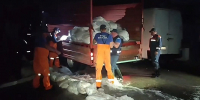 В Ялте спасатели отвели потоки воды от троллейбусного парка - Юг России