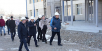 Валентин Коновалов следит за возведением соцобъектов в Абакане и Черногорске - Газета Хакасия