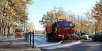На уборку города 26 октября вышли 633 машины и 901 работник ручного труда - Петербургский дневник