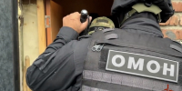 Сотрудники ОМОН Росгвардии оказали силовую поддержку полиции в пресечении незаконной миграции в Омске - Росгвардия