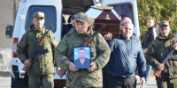 В Хабарном простились с бойцом СВО Сергеем Анпилоговым - НоКС ТВ