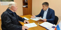 Депутат ЗС Максим Петров помог решить вопрос с ремонтом многоквартирного дома - КП-Иркутск
