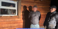В Туве полиция застрелила медведя, который лез в жилой дом с детьми - ИА Тува-Онлайн