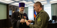 Командующий Северо-Кавказским округом Росгвардии встретился с представителями военного духовенства - Пятигорская правда