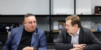 Депутаты Заксобрания по городским округам встретились с исполняющим полномочия главы Пскова Станиславом Стармолотовым - Собрание депутатов