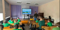 Школьники узнали, как дроны помогают аграриям решать повседневные задачи: от мониторинга состояния посевов и оценки всхожести культур до точечного внесения удобрений и контроля за состоянием мелиоративных систем. - Новгородские Ведомости