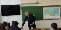 В рамках празднования юбилейного года Росгвардии сотрудники ведомства проводят военно-патриотические встречи с ивановскими старшеклассниками - Росгвардия