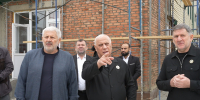 Усман Баширов посетил с инспекцией ГБУ “Гудермесский ЦСПСиД” - Министерство труда, занятости и соцразвития