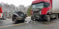 Под Красноярском 28-летний водитель погиб в лобовом столкновении легковушки с фурой - Наш Красноярский край