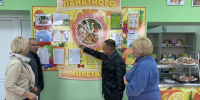 Свободненский депутат проверил качество питания в школьной столовой - ЛДПР
