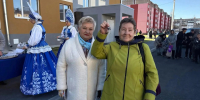 Ключи от новых квартир вручили переселенцам из аварийного фонда в Володарске - Нижегородская правда
