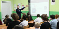 Для красноярских школьников гимназии №14 провели урок по цифровой грамотности в рамках партийного проекта «Цифровая Россия» - Единая Россия