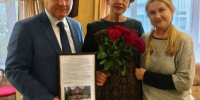 Поздравление с юбилеем Кузнецовой Н.В. - УФК по Алтайскому краю