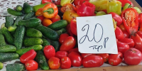Испорченные огурцы и перловка в пакетах: что в Новороссийске можно купить за 50 рублей - Газета Новороссийский рабочий