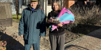 Сотрудники МЧС поздравили ветерана пожарной охраны Марину Тренину с днем рождения - ГУ МЧС МО