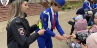 «Быть заметным — значит быть в безопасности»: в Новомосковске первоклассников посвятили в пешеходы - ИА Новомосковск Сегодня
