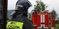 Пожарные спасли пожилого мужчину из горящего многоквартирного дома в Агинском - Забайкальский рабочий