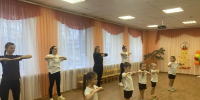 Первые шаги к большим победам: воспитанники «Колокольчика» сдали нормы ГТО - Администрация Костромского района